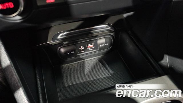 Kia K5 (II) 2.0 Prestige 2020 — фото 12