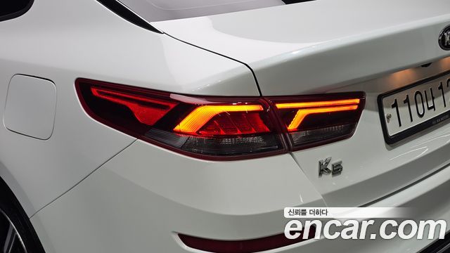Kia K5 (II) 2.0 Prestige 2020 — фото 23
