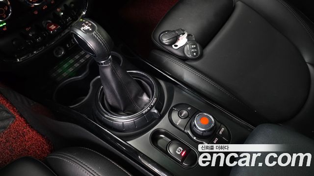 MINI Cooper D Clubman Standard 2nd 2017 — фото 9