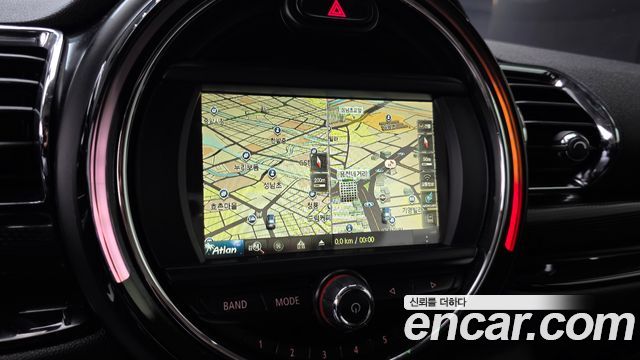 MINI Cooper D Clubman Standard 2nd 2017 — фото 14