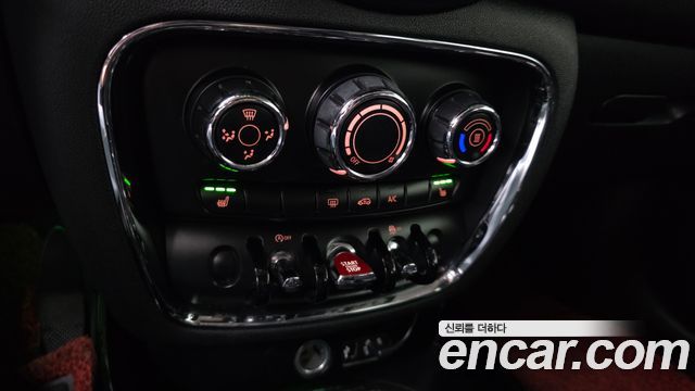 MINI Cooper D Clubman Standard 2nd 2017 — фото 17