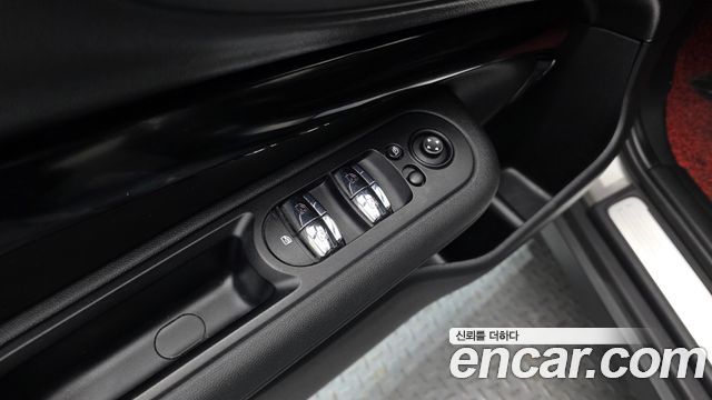 MINI Cooper D Clubman Standard 2nd 2017 — фото 18