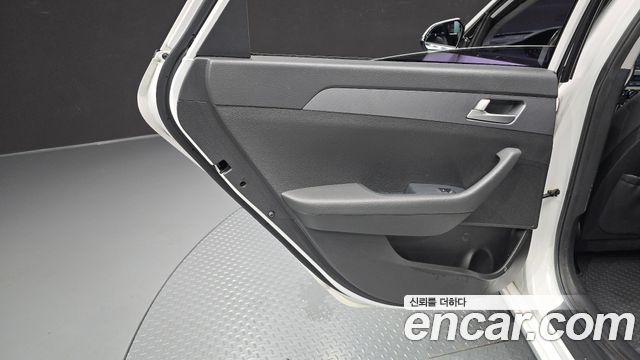 Hyundai Sonata (LF) LPI Premium 2017 — фото 25