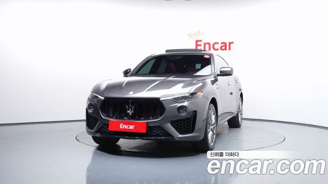 Maserati Levante 3.0 AWD 2019 — фото 3