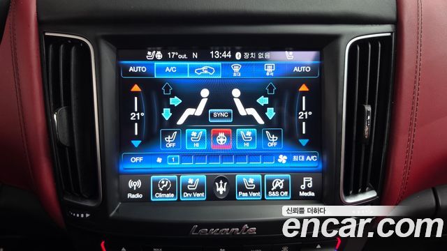 Maserati Levante 3.0 AWD 2019 — фото 16