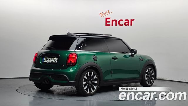 MINI Cooper S Classic Third Generation 2022 — фото 2