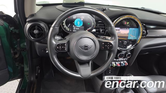 MINI Cooper S Classic Third Generation 2022 — фото 12