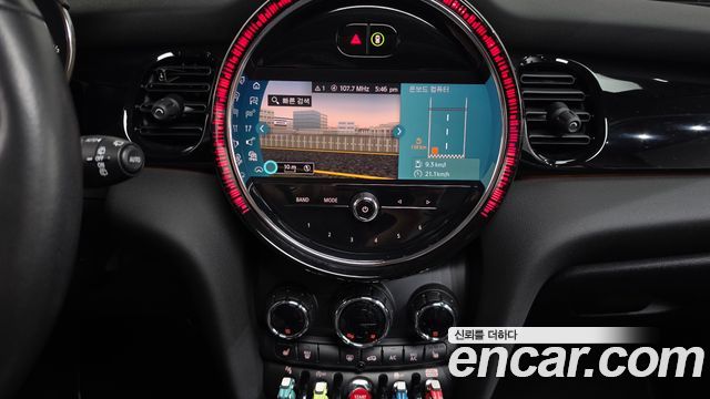 MINI Cooper S Classic Third Generation 2022 — фото 13