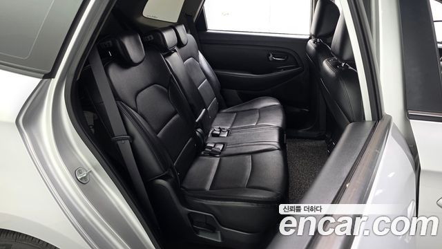 Kia Carens 2.0 LPi Luxury 2015 — фото 11