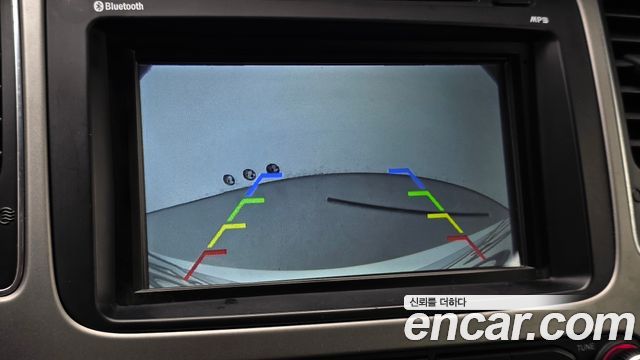 Kia Carens 2.0 LPi Luxury 2015 — фото 15