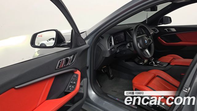 BMW 1 Series (F40) M135i xDrive 2022 — фото 10