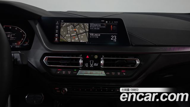 BMW 1 Series (F40) M135i xDrive 2022 — фото 12