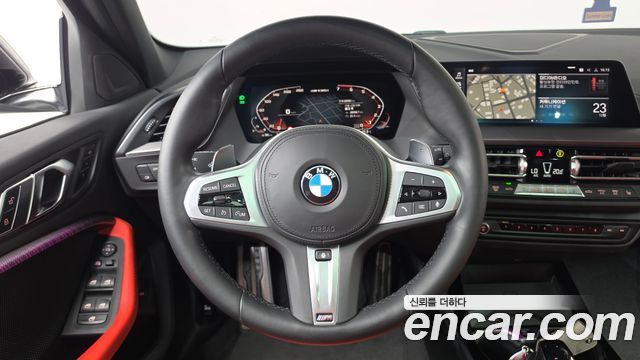 BMW 1 Series (F40) M135i xDrive 2022 — фото 13