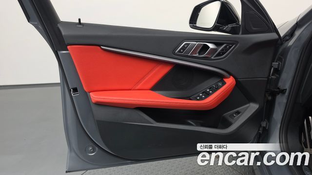 BMW 1 Series (F40) M135i xDrive 2022 — фото 24
