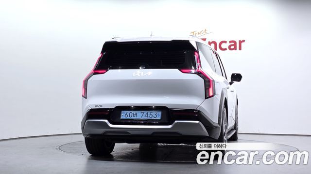 Kia EV9 Long Range 4WD Earth 2024 — фото 4