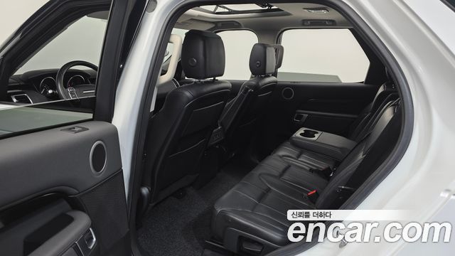 Land Rover Discovery 5 2.0 SD4 SE 2018 — фото 12