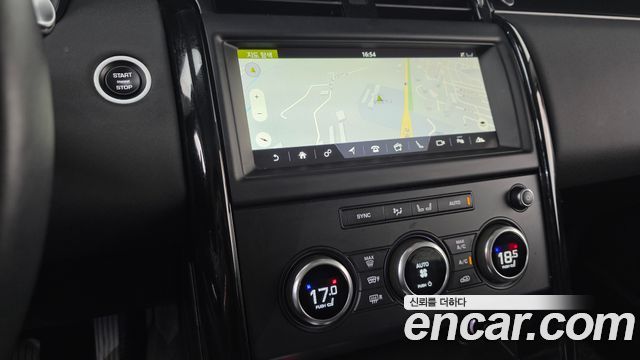 Land Rover Discovery 5 2.0 SD4 SE 2018 — фото 14