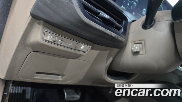 Kia K8 2.5 Gasoline 2WD Noblesse 2022 — фото 19