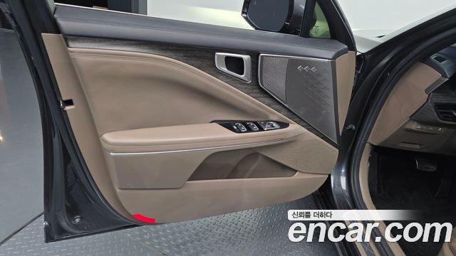 Kia K8 2.5 Gasoline 2WD Noblesse 2022 — фото 24