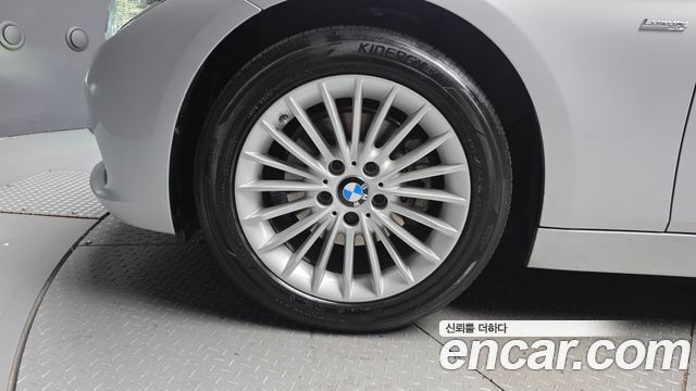 BMW 3 Series (F30) 320i Luxury 2016 — фото 6