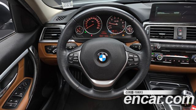 BMW 3 Series (F30) 320i Luxury 2016 — фото 17