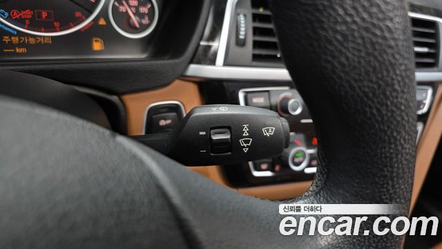 BMW 3 Series (F30) 320i Luxury 2016 — фото 22