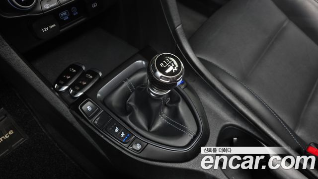 Hyundai Veloster (JS) 2.0 N 2019 — фото 9