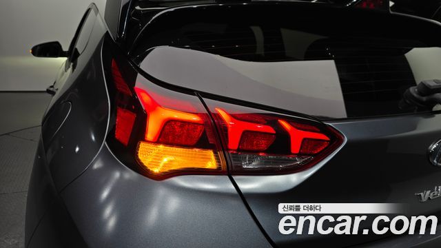 Hyundai Veloster (JS) 2.0 N 2019 — фото 29