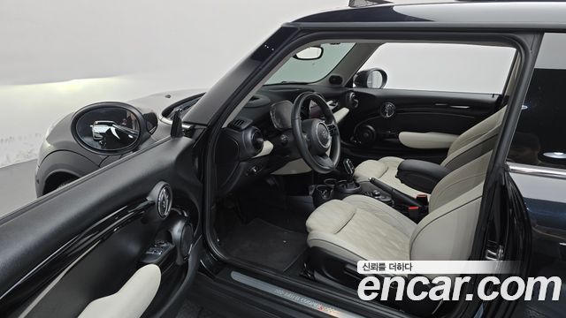 MINI Cooper S Classic Third Generation 2023 — фото 10