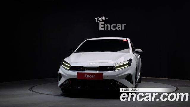 Kia K3 (II) 1.6 Turbo GT 5Door Signature 2022 — фото 3