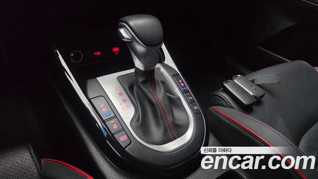 Kia K3 (II) 1.6 Turbo GT 5Door Signature 2022 — фото 9