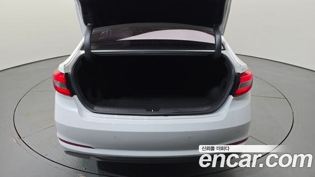 Hyundai Sonata (LF) 2.0 Style Special 2016 — фото 17