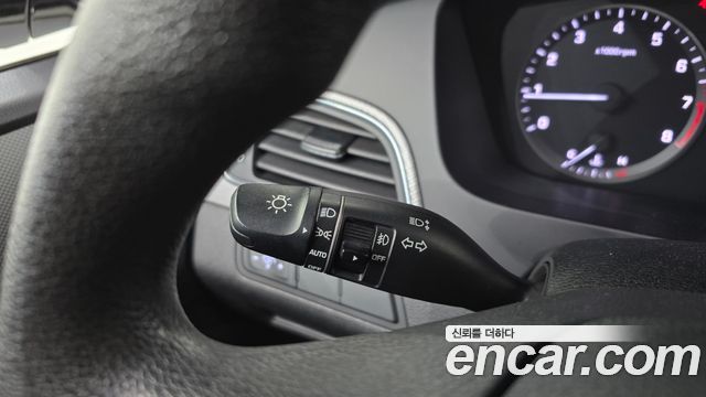 Hyundai Sonata (LF) 2.0 Style Special 2016 — фото 18