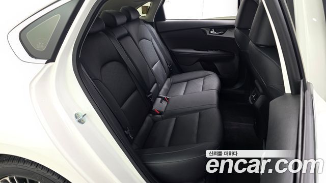 Kia K3 (II) 1.6 Noblesse 2022 — фото 12