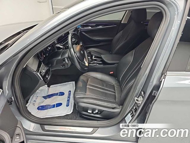 BMW 5 Series (G30) 520i Luxury 2019 — фото 15