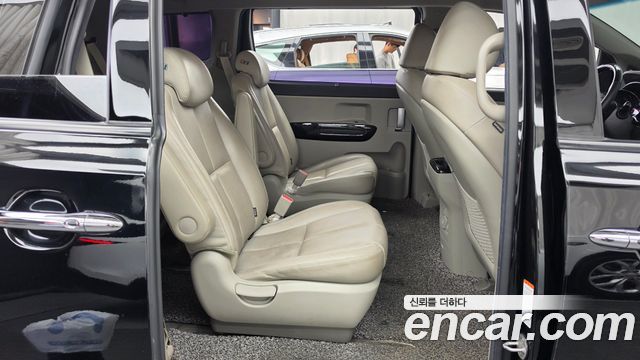 Kia Carnival 9-Seater Noblesse Special 2020 — фото 11