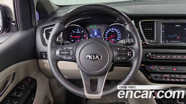 Kia Carnival 9-Seater Noblesse Special 2020 — фото 12