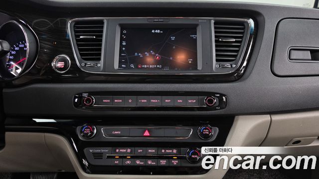 Kia Carnival 9-Seater Noblesse Special 2020 — фото 13