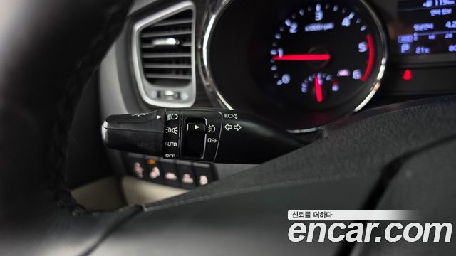 Kia Carnival 9-Seater Noblesse Special 2020 — фото 33