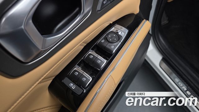 Kia Sorento (IV) HEV 1.6 2WD Gravity 2023 — фото 37