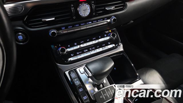 Genesis EQ900 3.8 GDI AWD Prestige 2016 — фото 9
