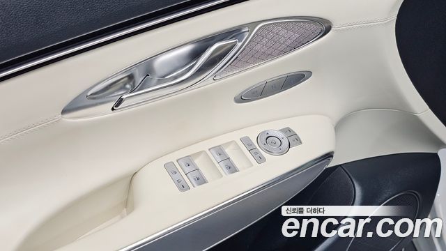 Genesis Electrified (GV70) e-AWD 2022 — фото 27