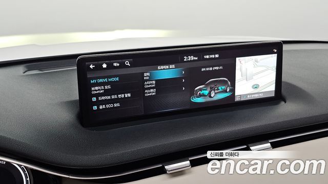 Genesis Electrified (GV70) e-AWD 2022 — фото 28