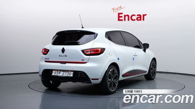 Renault Korea Clio Intens 2018 — фото 2