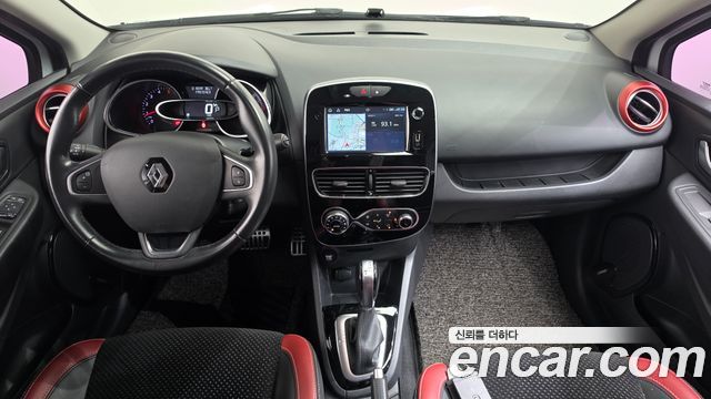 Renault Korea Clio Intens 2018 — фото 7