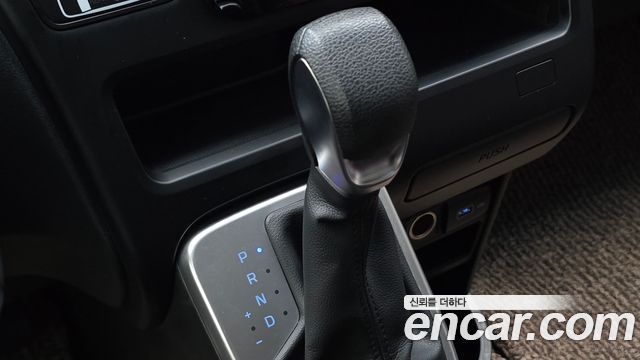 Hyundai Staria Cargo 5-Seater Smart 2022 — фото 9