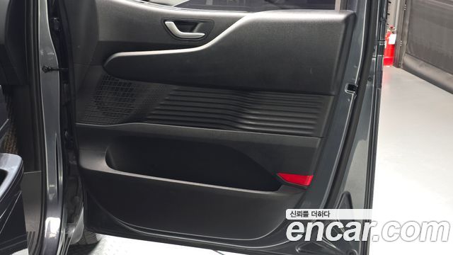 Hyundai Staria Cargo 5-Seater Smart 2022 — фото 25