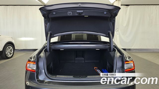 Lincoln Continental (X) 3.0 AWD 2019 — фото 20