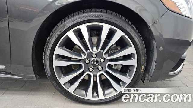 Lincoln Continental (X) 3.0 AWD 2019 — фото 21