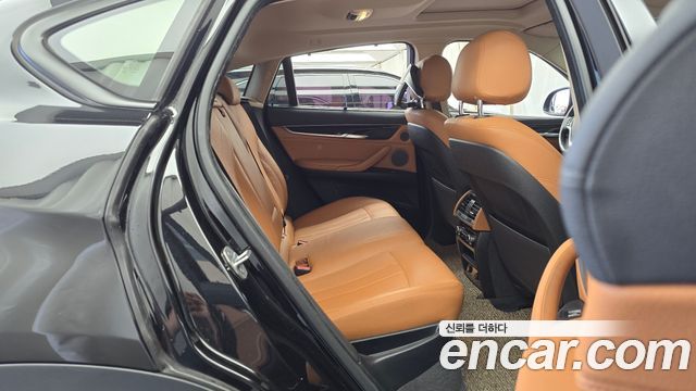 BMW X6 (F16) xDrive 30d 2018 — фото 12